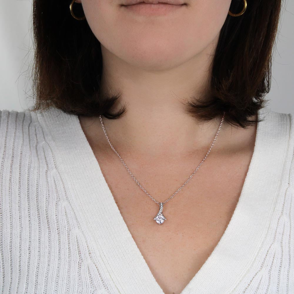To My Mom, I Love You Necklace.